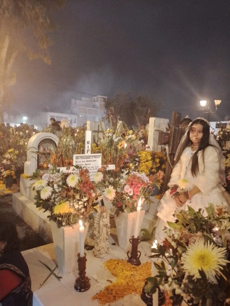 tour dia de muertos mixquic cdmx