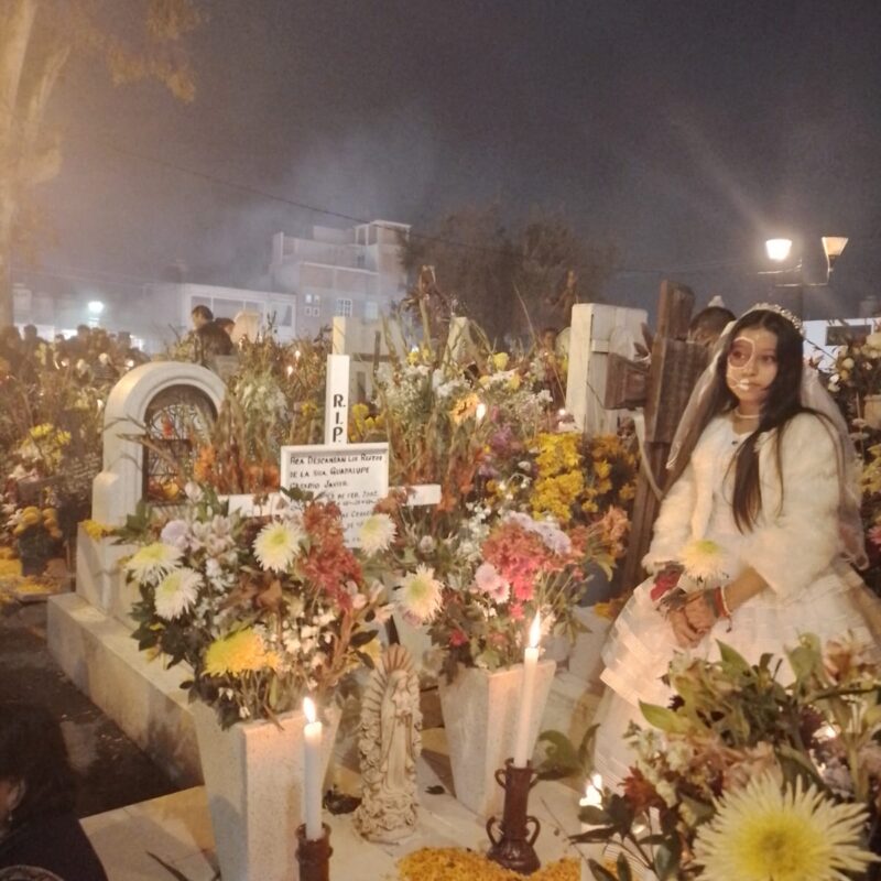 tour dia de muertos mixquic cdmx